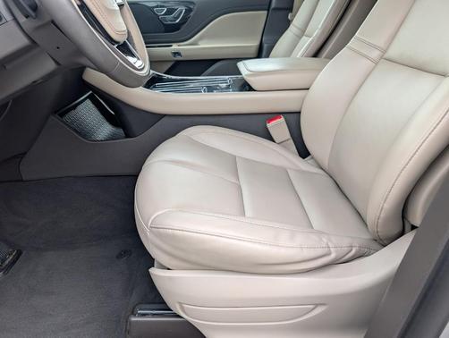 Radiance Metallic 2023 Lincoln Aviator Standard RWD