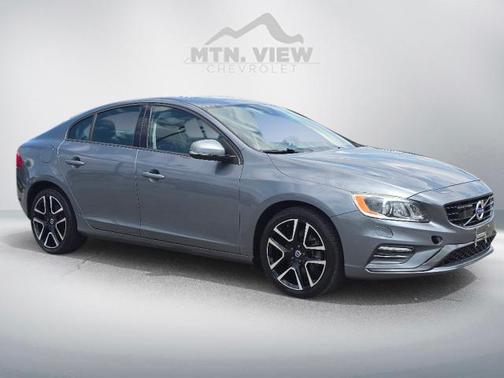 2018 Volvo S60 T5 Dynamic
