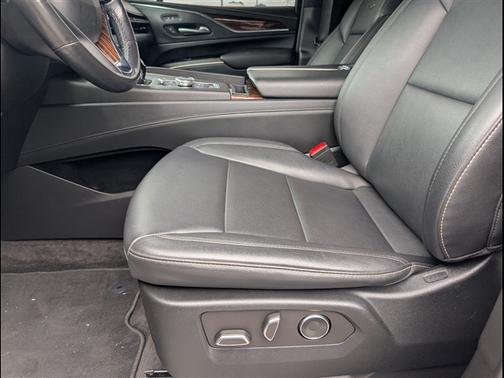 Crystal White 2022 Cadillac Escalade Luxury