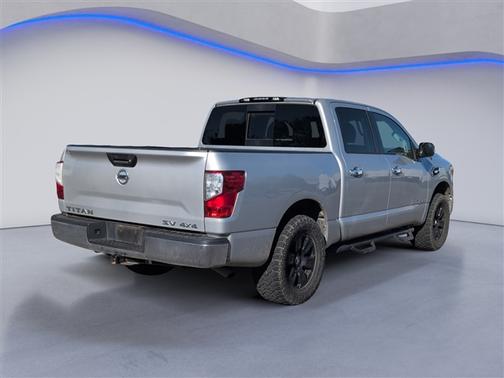 2017 Nissan Titan SV