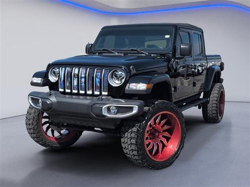 Black Clearcoat 2022 Jeep Gladiator Overland