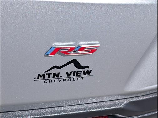 Silver Ice Metallic 2017 Chevrolet Camaro 1LT