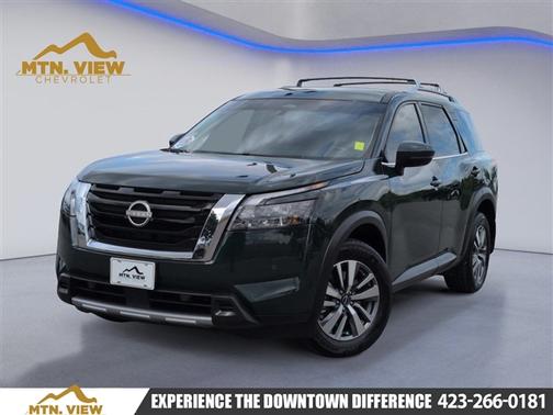 Obsidian Green 2025 Nissan Pathfinder SL