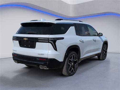 White 2026 Chevrolet Traverse High Country