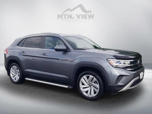 2020 Volkswagen Atlas Cross Sport 2.0T SE w/Technology