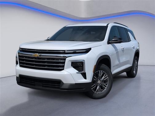 White 2026 Chevrolet Traverse LT
