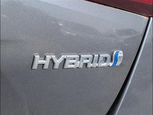 2022 Toyota Prius L