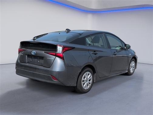 2022 Toyota Prius L