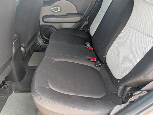 Titanium Gray 2016 Kia Soul Base