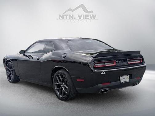 2021 Dodge Challenger SXT