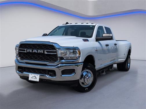 Bright White Clearcoat 2020 RAM 3500 Tradesman