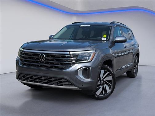 Platinum Gray Metallic 2024 Volkswagen Atlas 2.0T SE w/Technology