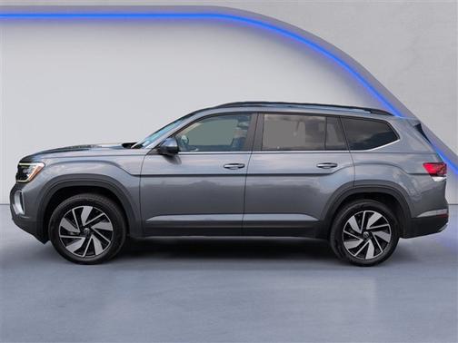 Platinum Gray Metallic 2024 Volkswagen Atlas 2.0T SE w/Technology
