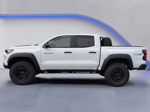 White 2026 Chevrolet Colorado ZR2