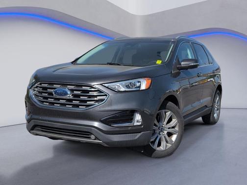 Magnetic 2019 Ford Edge Titanium