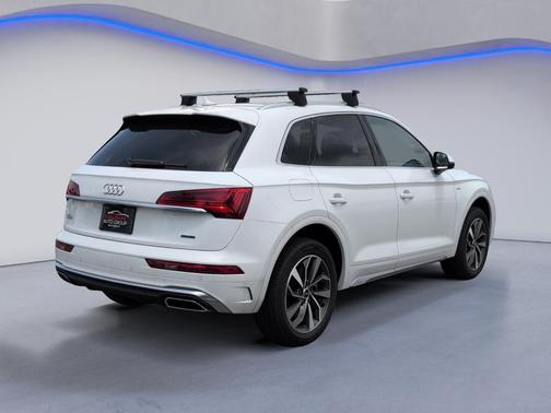 2023 Audi Q5 45 S line quattro Premium