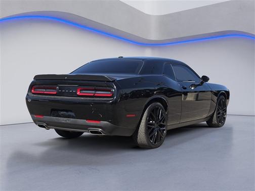 Pitch Black Clearcoat 2023 Dodge Challenger SXT