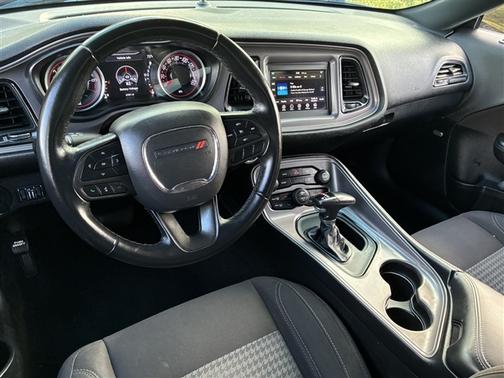 Pitch Black Clearcoat 2023 Dodge Challenger SXT
