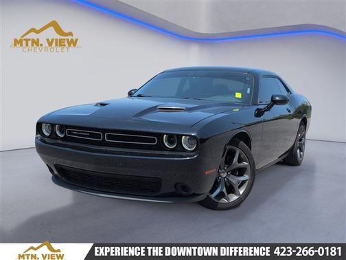 Pitch Black Clearcoat 2015 Dodge Challenger SXT