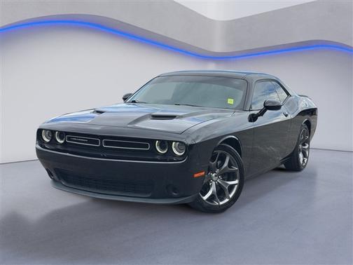 Pitch Black Clearcoat 2015 Dodge Challenger SXT