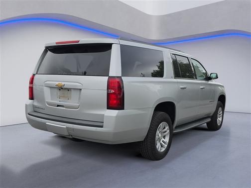 2017 Chevrolet Suburban LT