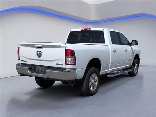 Bright White Clearcoat 2022 RAM 2500 Big Horn