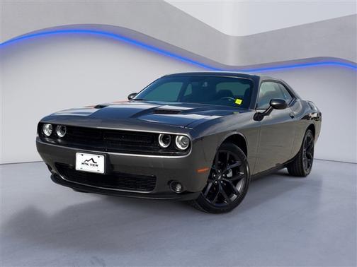 2022 Dodge Challenger SXT