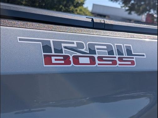 Sterling Gray Metallic 2024 Chevrolet Silverado 1500 Custom Trail Boss