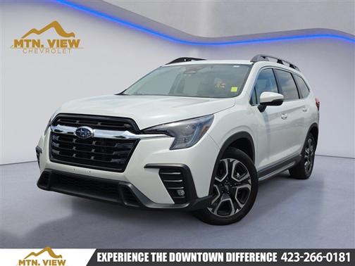 Crystal White Pearl 2023 Subaru Ascent Limited 7-Passenger
