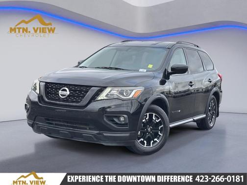 2020 Nissan Pathfinder SV