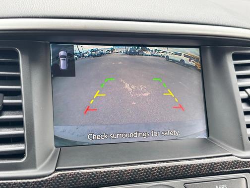 2020 Nissan Pathfinder SV