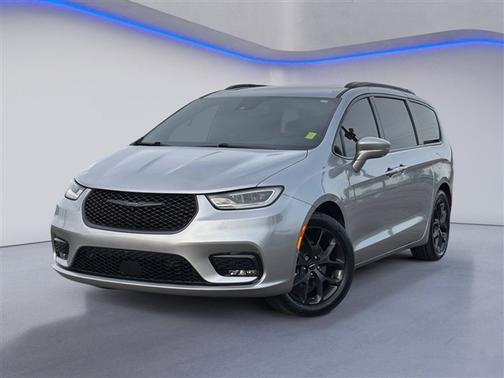 2021 Chrysler Pacifica Touring-L