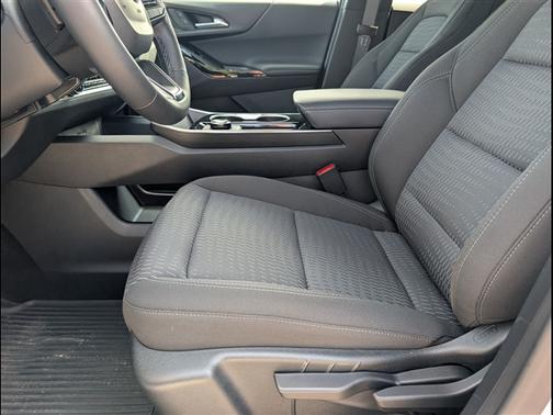 Summit White 2026 Chevrolet Equinox LT