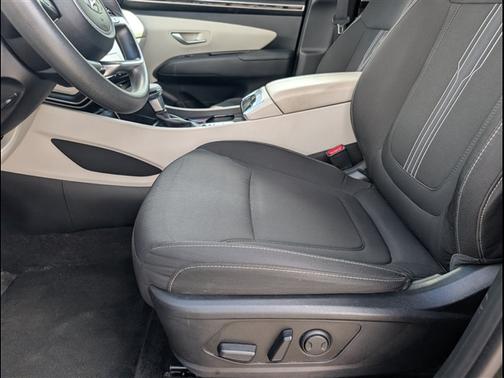 Black Pearl 2024 Hyundai TUCSON SEL