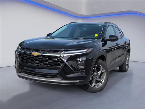Mosaic Black Metallic 2024 Chevrolet Trax LT