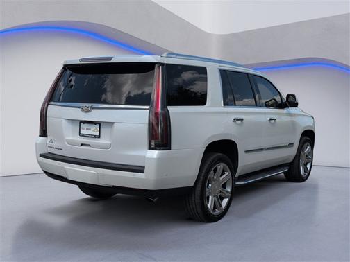 Crystal White Tri-Coat 2017 Cadillac Escalade Luxury