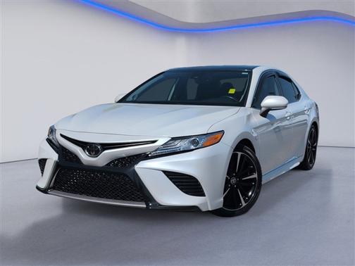 Pearl 2020 Toyota Camry XSE