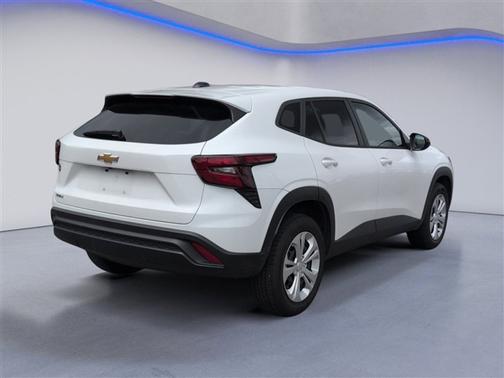 Summit White 2024 Chevrolet Trax LS
