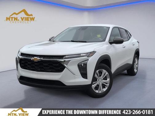 Summit White 2024 Chevrolet Trax LS