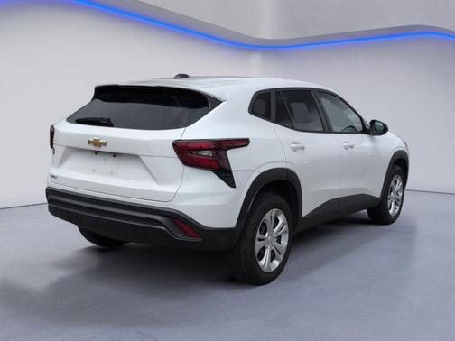 Summit White 2024 Chevrolet Trax LS
