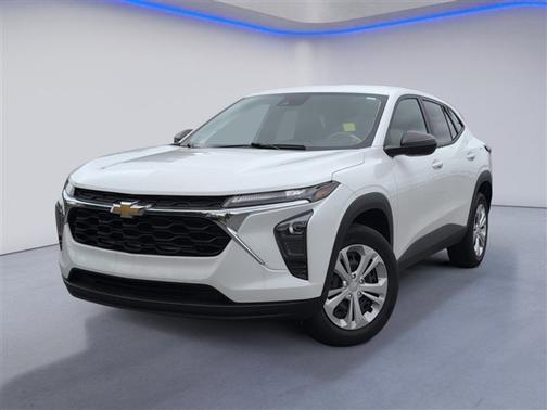 Summit White 2024 Chevrolet Trax LS