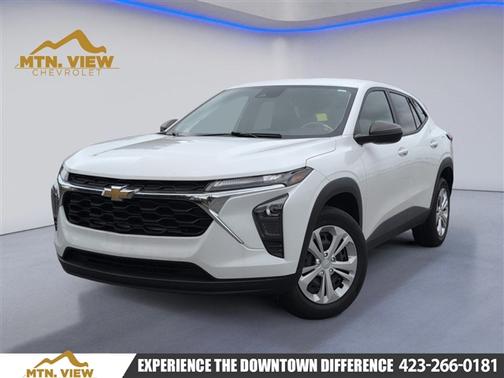 Summit White 2024 Chevrolet Trax LS