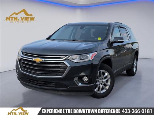 Graphite Metallic 2018 Chevrolet Traverse LT Cloth