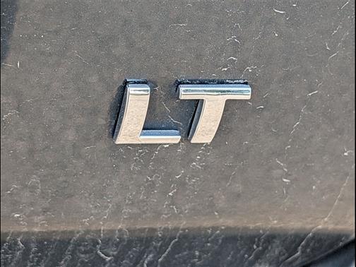 Graphite Metallic 2018 Chevrolet Traverse LT Cloth
