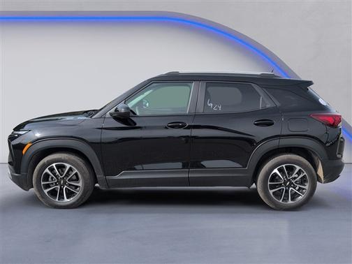 Mosaic Black Metallic 2024 Chevrolet Trailblazer LT