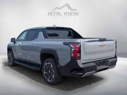 2025 Chevrolet Silverado EV LT