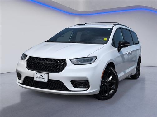 Bright White Clearcoat 2025 Chrysler Pacifica Limited