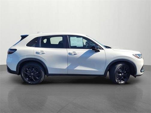 White 2023 Honda HR-V Sport