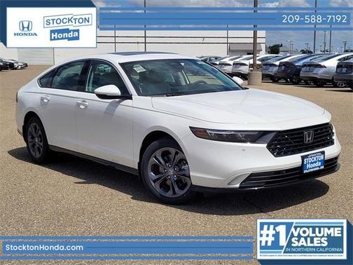 Platinum White Pearl 2026 Honda Accord Hybrid EX-L