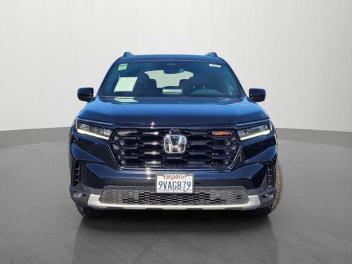 Crystal 2025 Honda Pilot TrailSport